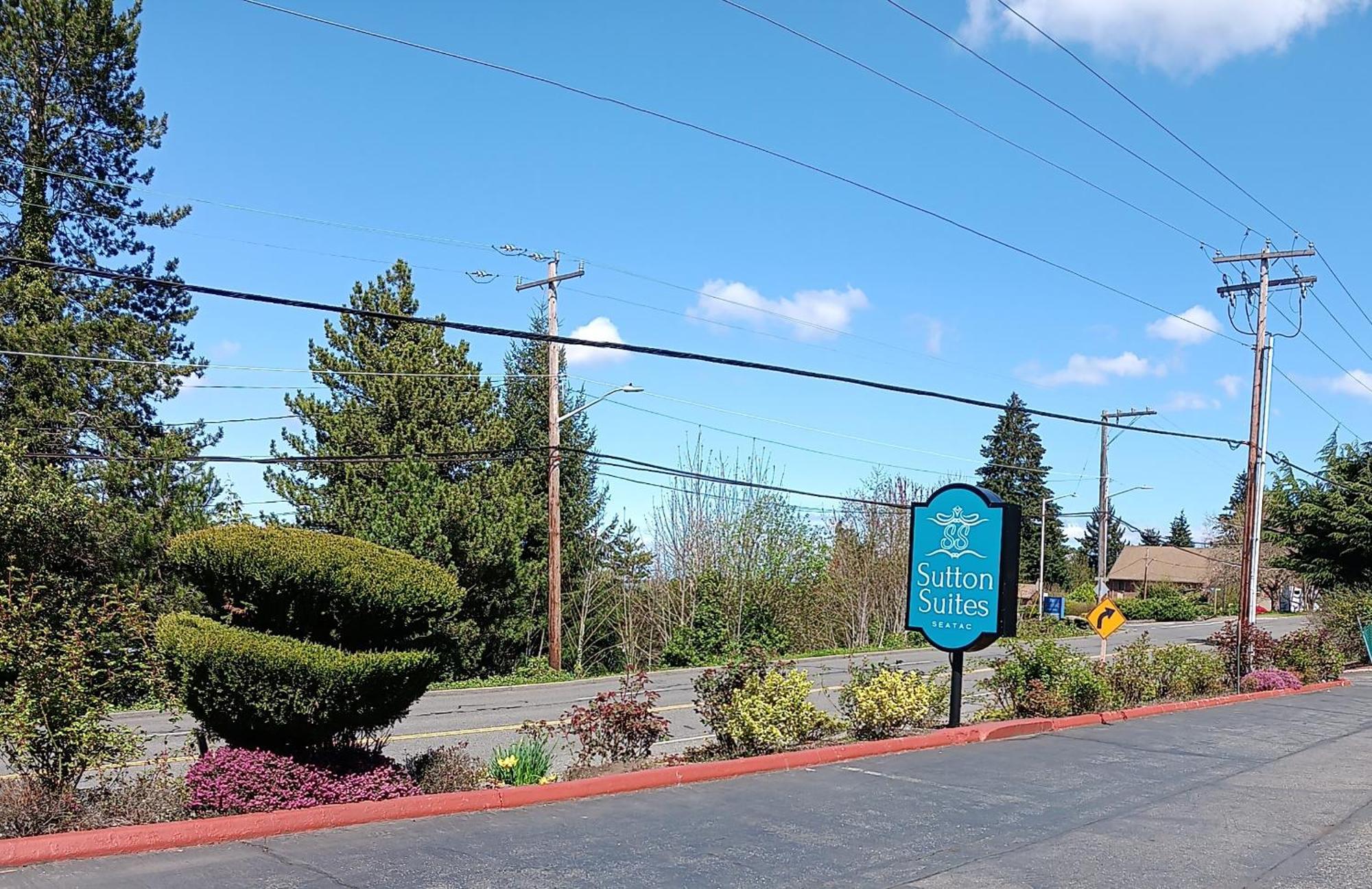 Sutton Suites Hotel SeaTac Exterior foto